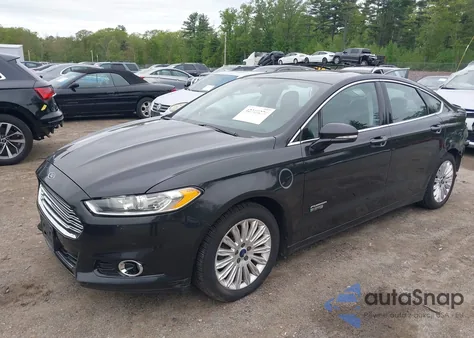 2013 Ford Fusion Energi Titanium из США, поврежденный, VIN 3FA6P0SU4DR284766